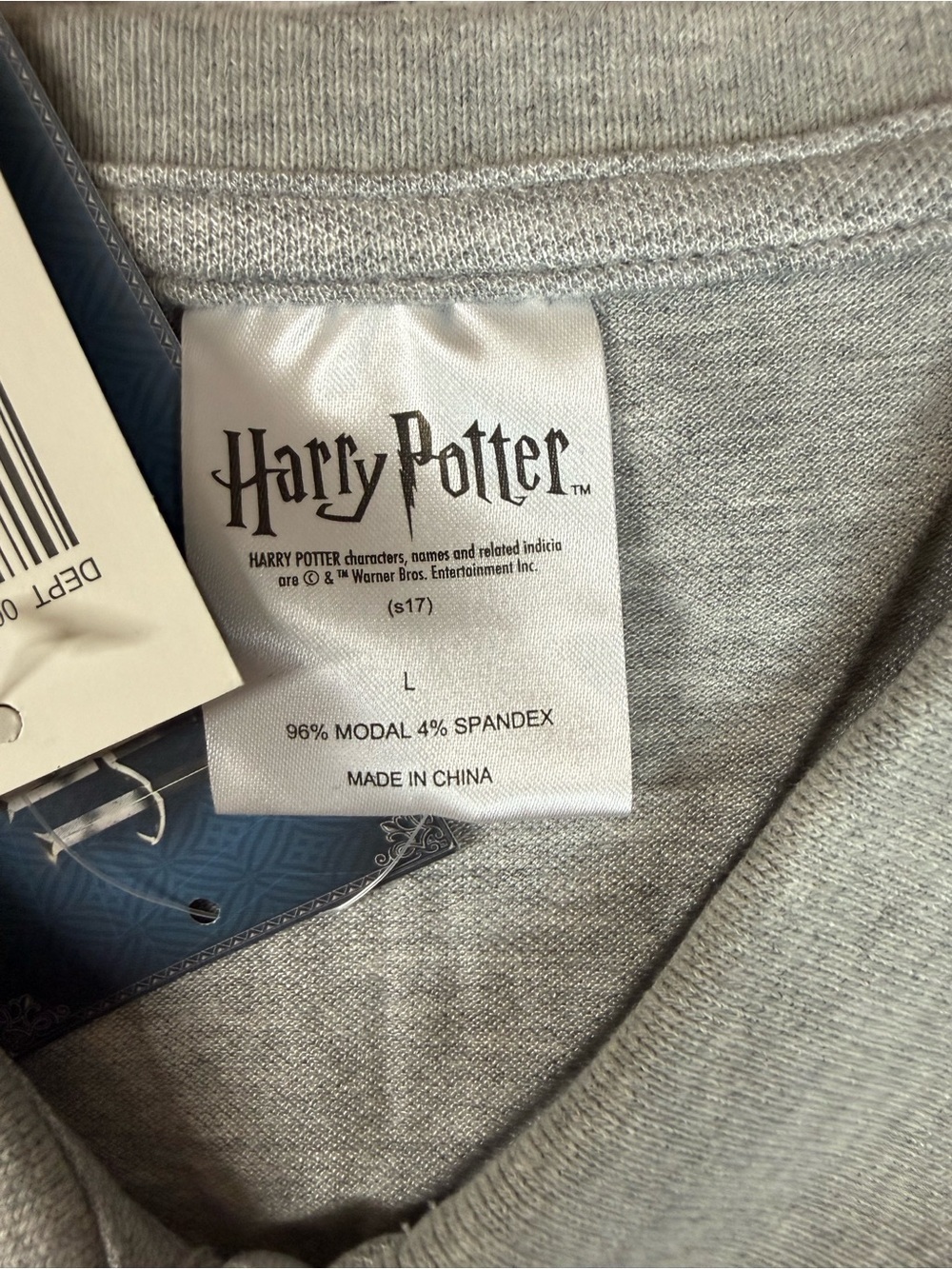 Harry Potter Hogwarts SLVLS Polo - Gray - Picture 4 of 8